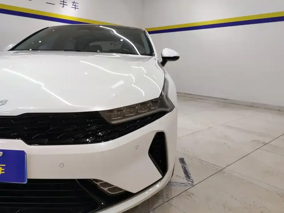 Kia K5 — фото 7