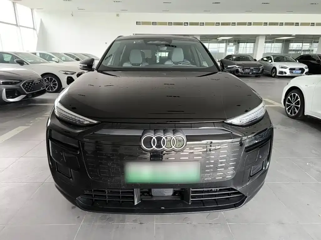Audi Q6L e-tron — фото 9