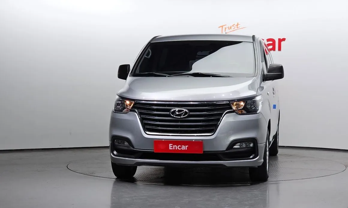 Hyundai Starex — фото 5