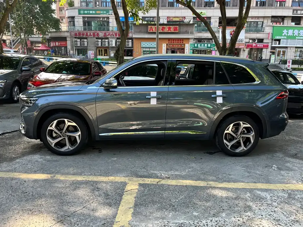 Geely Xingyue L — фото 10