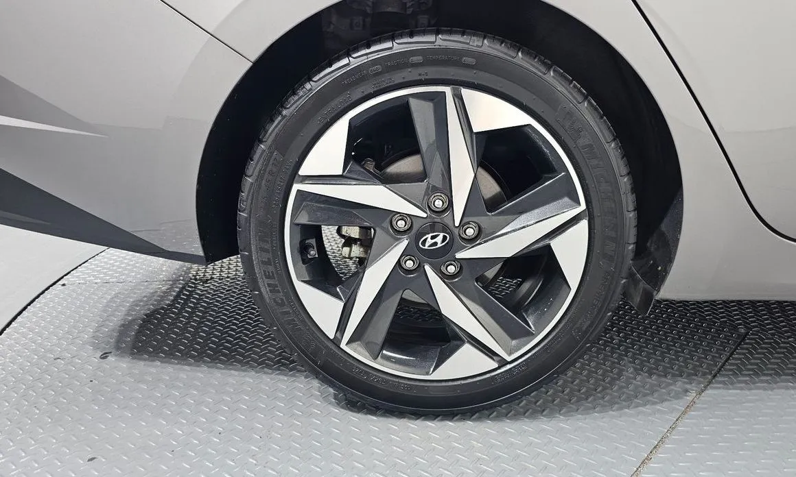Hyundai AVANTE — фото 4