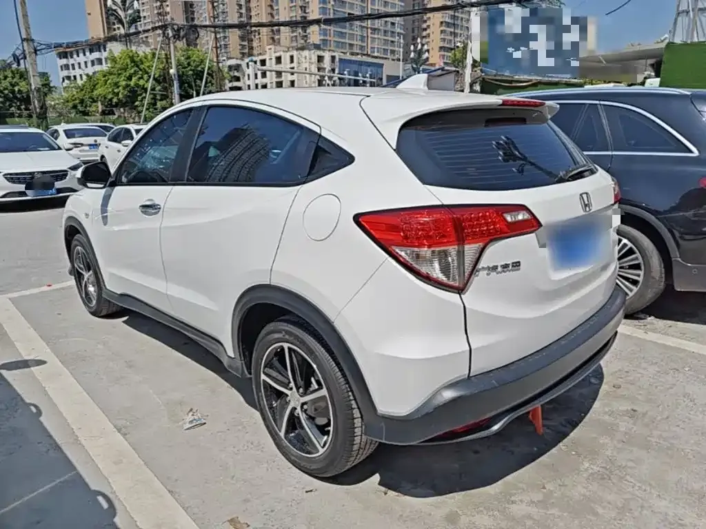 Honda Vezel — фото 3