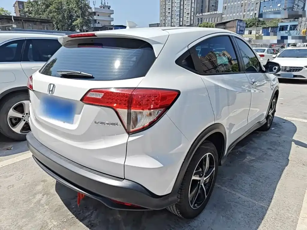 Honda Vezel — фото 4