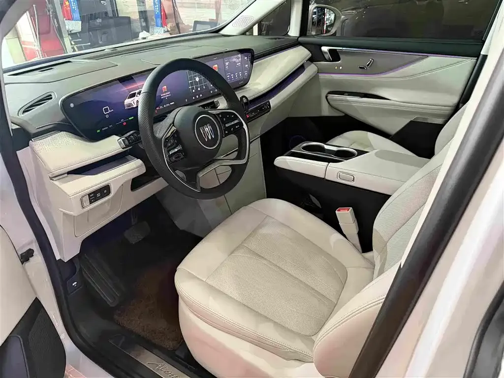 Buick GL8 Hybrid — фото 9