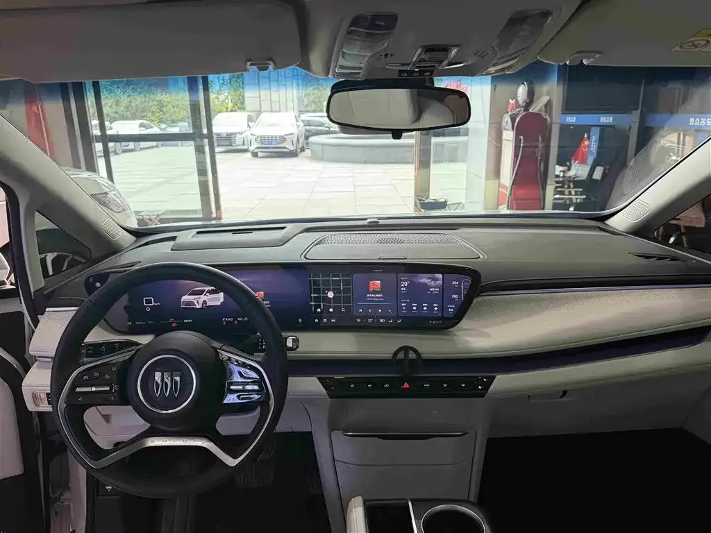 Buick GL8 Hybrid — фото 10