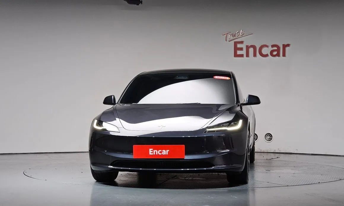 Tesla Model 3 — фото 3