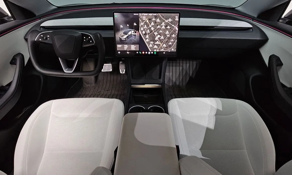 Tesla Model 3 — фото 10