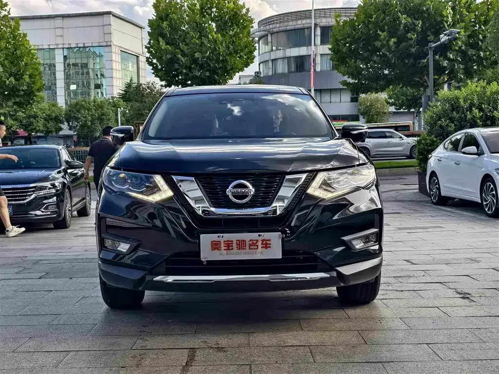 Nissan X-Trail — фото 8