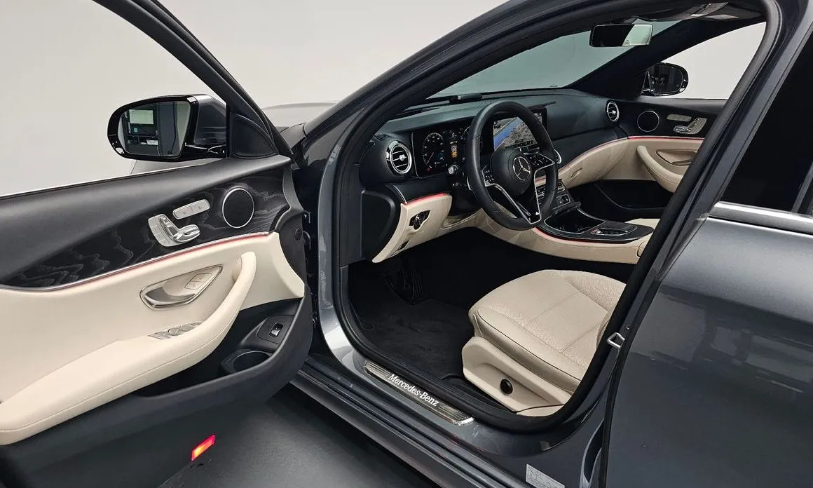 Mercedes-Benz E-Class — фото 10