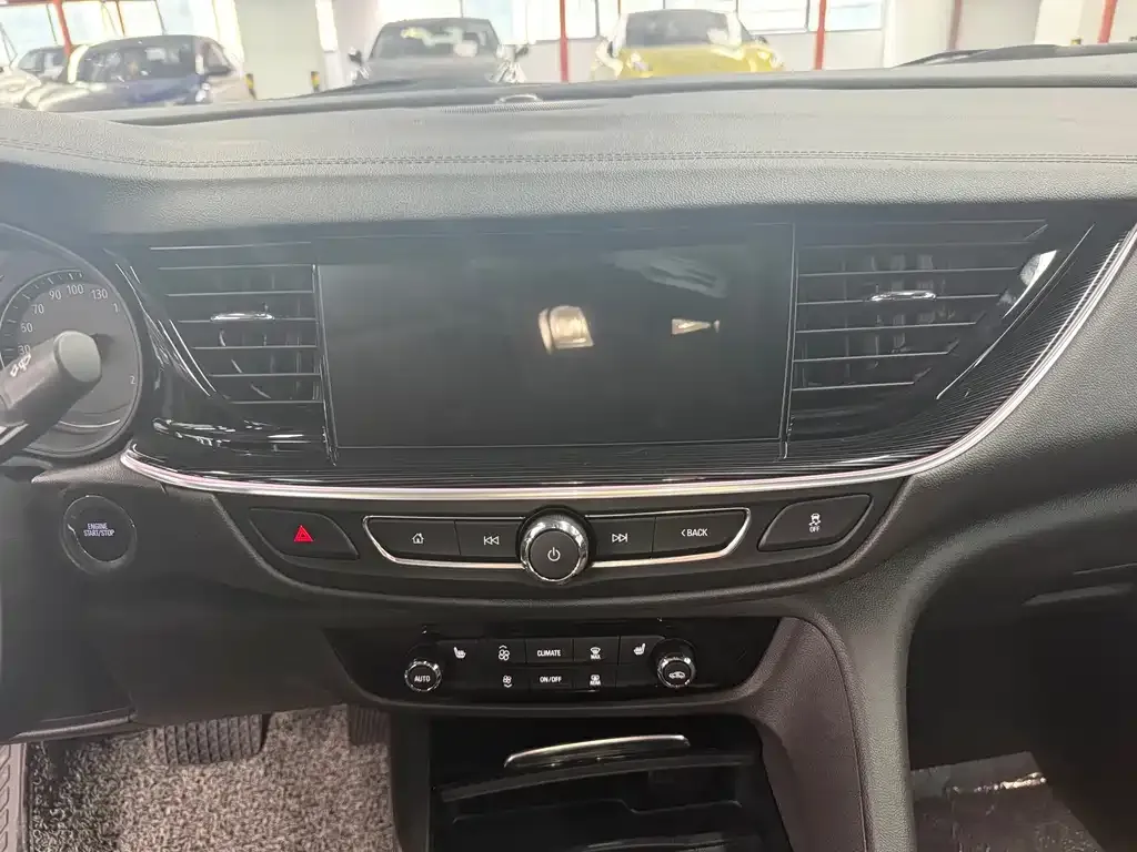 Buick Regal — фото 9