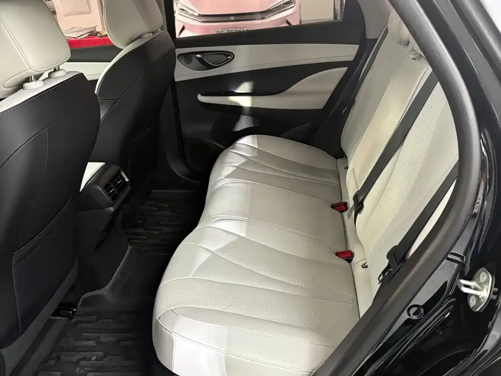 BYD Seal 05 DM-i — фото 2