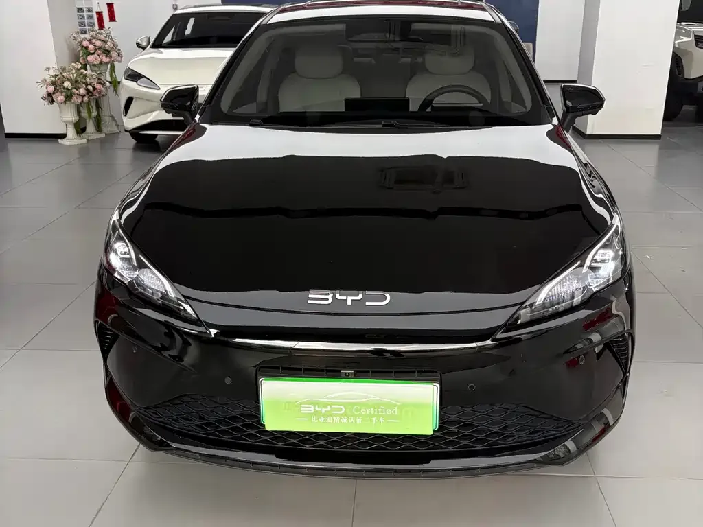 BYD Seal 05 DM-i — фото 9