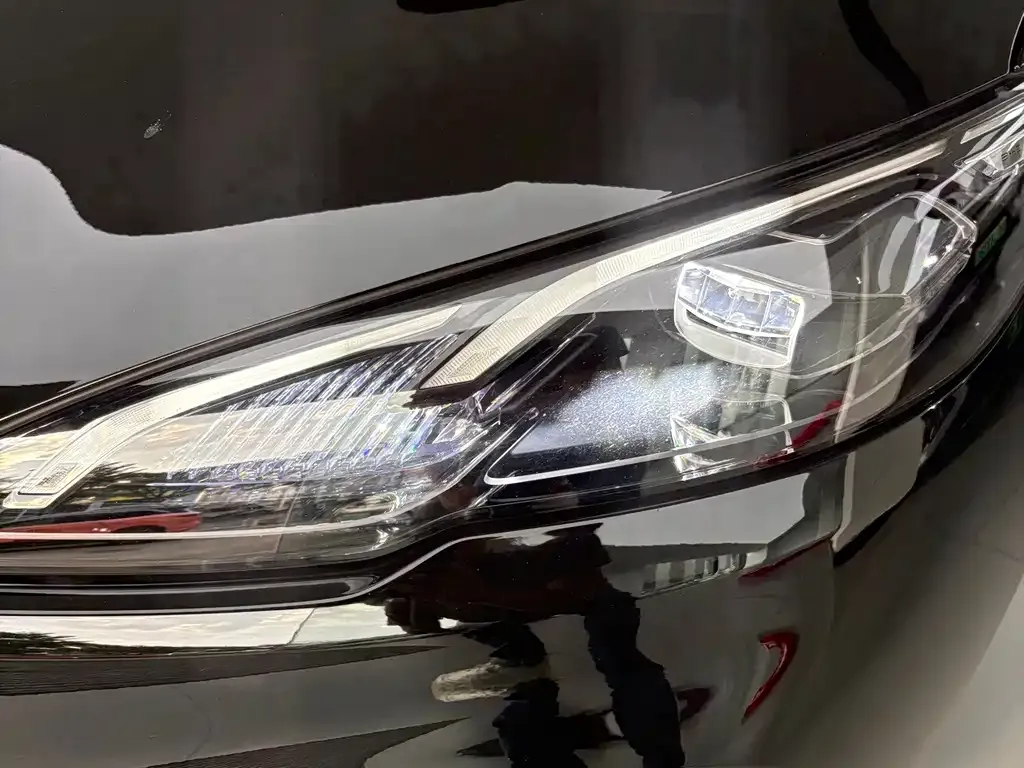 BYD Seal 05 DM-i — фото 8