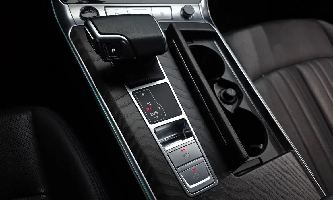 Audi A6 — фото 6