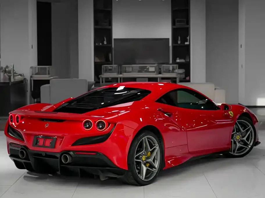 Ferrari F8 — фото 4