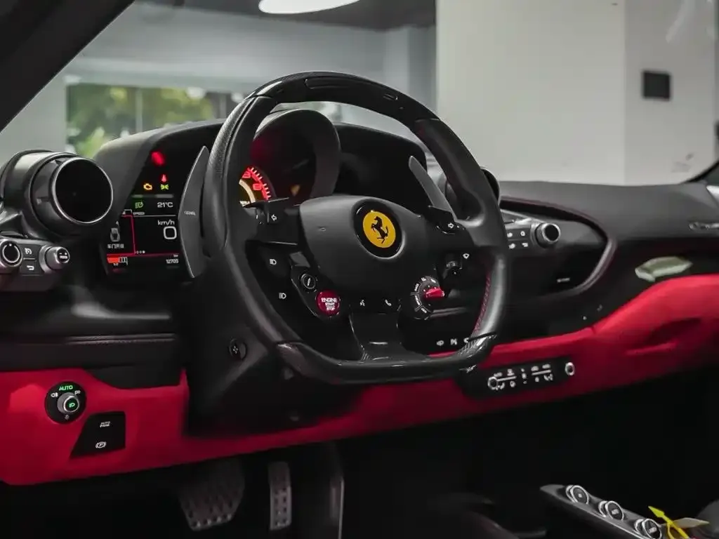 Ferrari F8 — фото 5