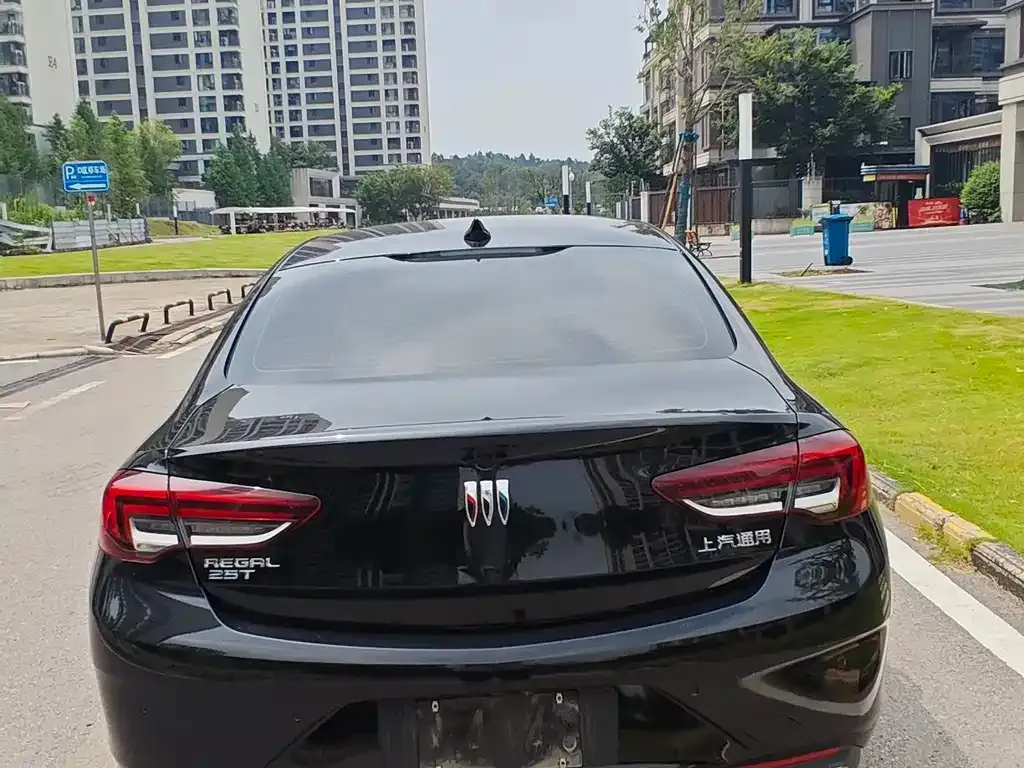 Buick Regal — фото 8