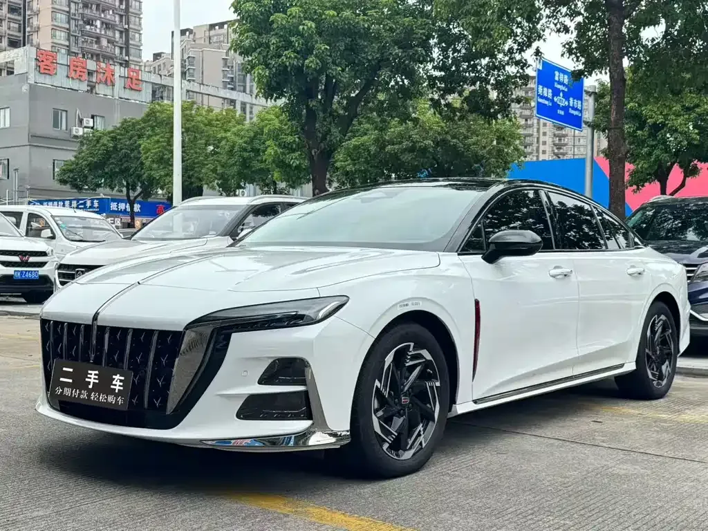 Hongqi H6 — фото 1