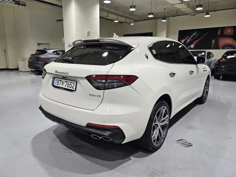 Maserati Levante — фото 2