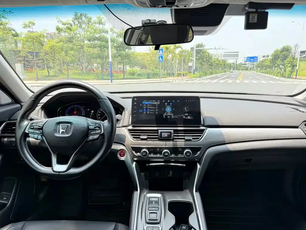 Honda Accord — фото 2