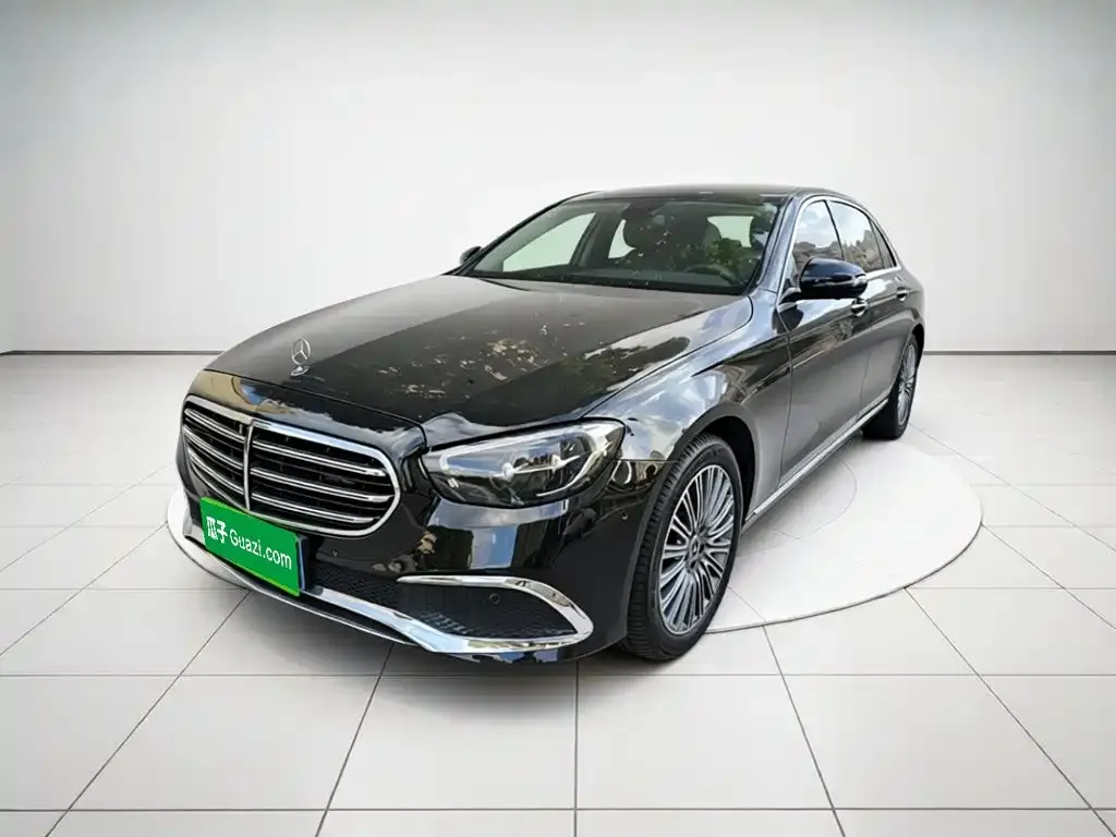 Mercedes-Benz E-Class — фото 10