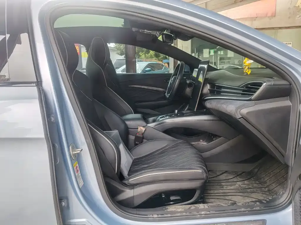 BYD Seal — фото 7