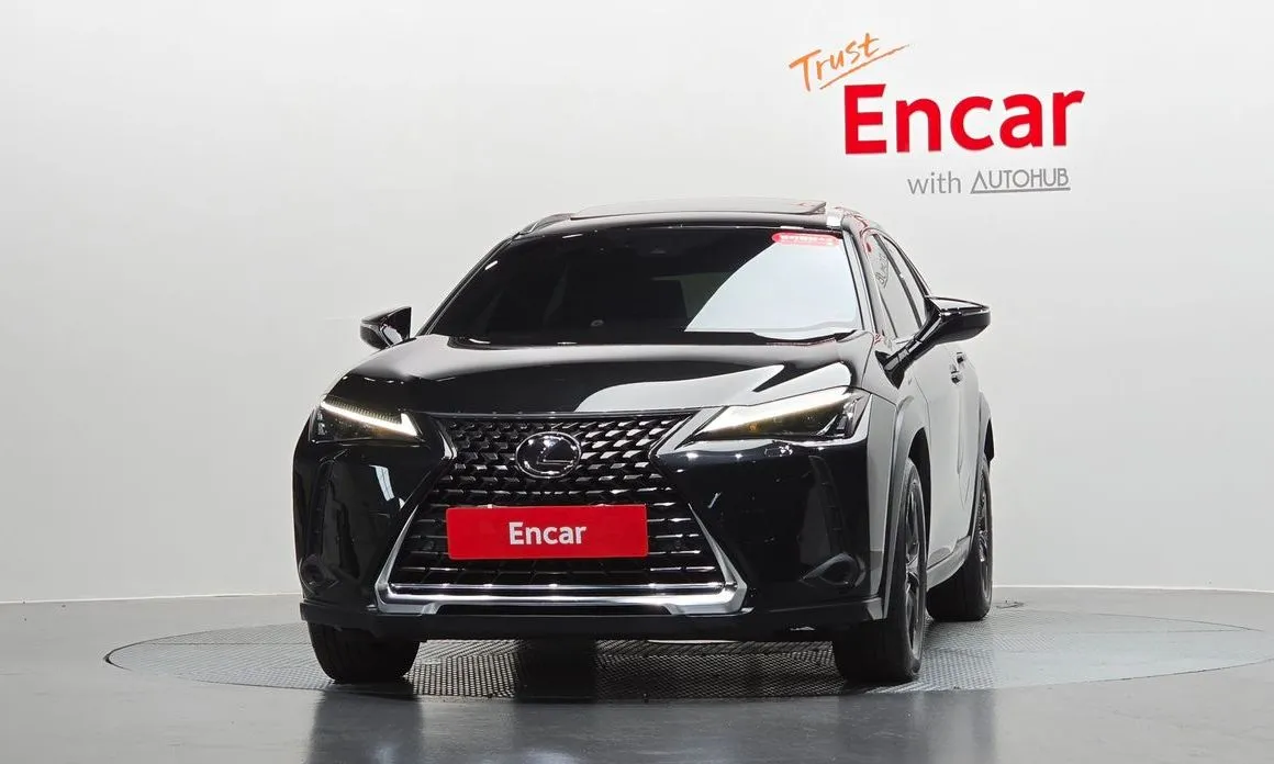 Lexus UX — фото 3