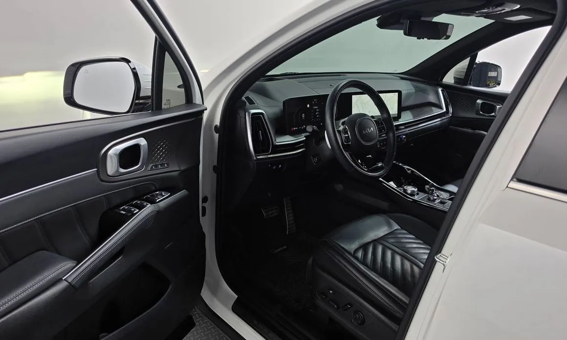 Kia Sorento — фото 7