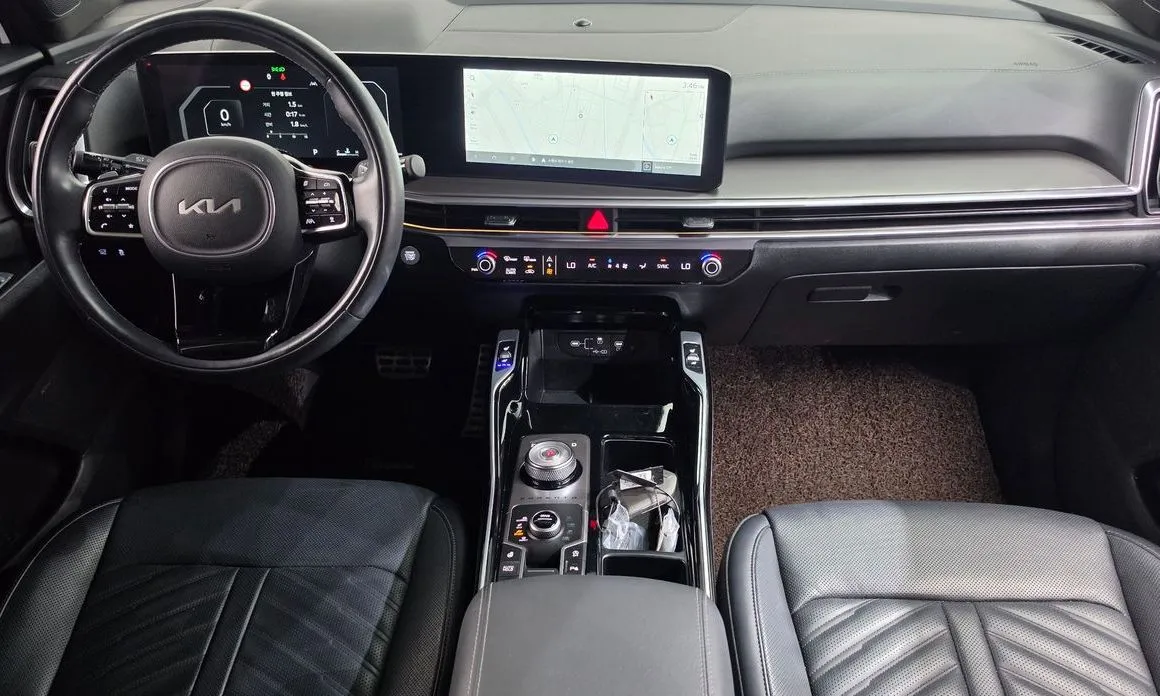 Kia Sorento — фото 8