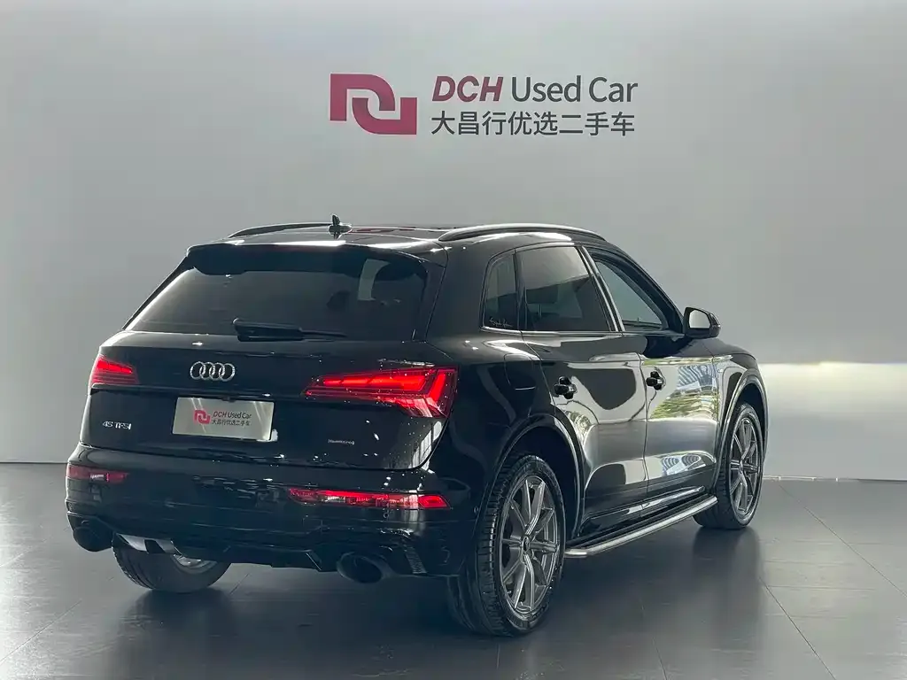 Audi Q5L — фото 3