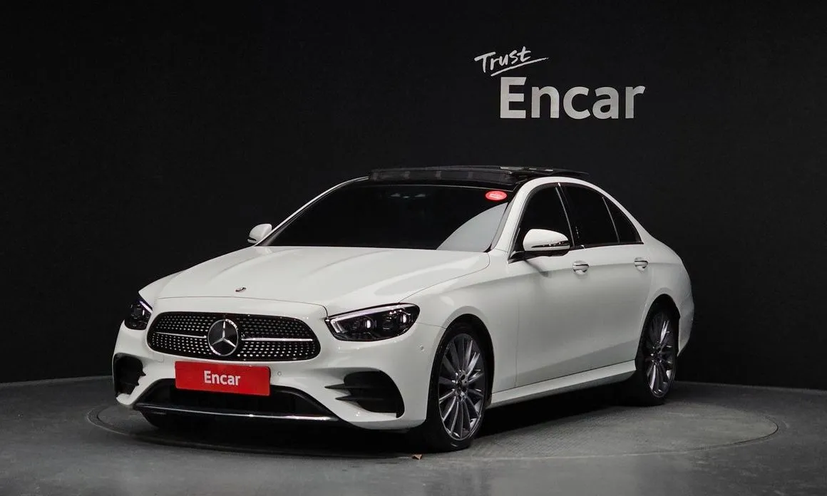 Mercedes-Benz E-Class — фото 1
