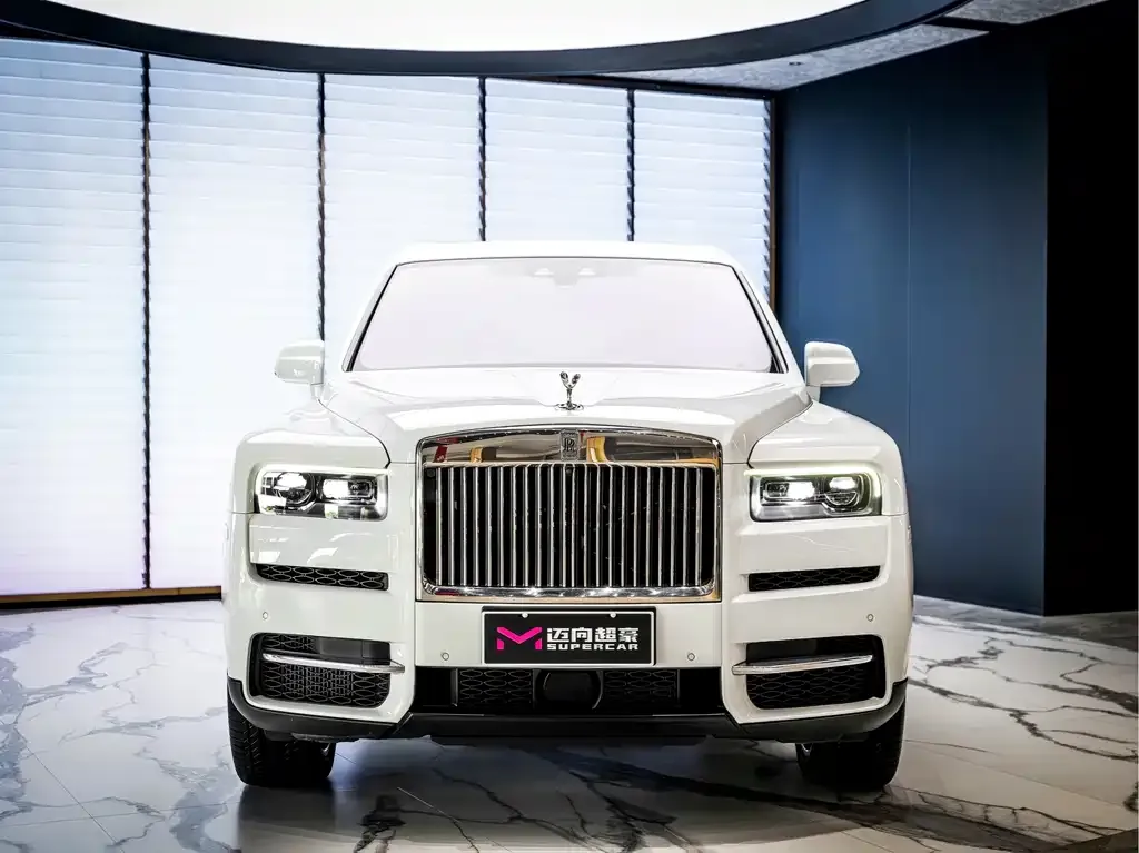 Rolls-Royce Cullinan — фото 10