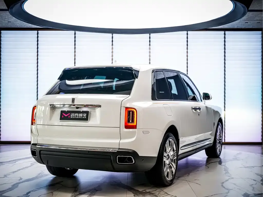 Rolls-Royce Cullinan — фото 6
