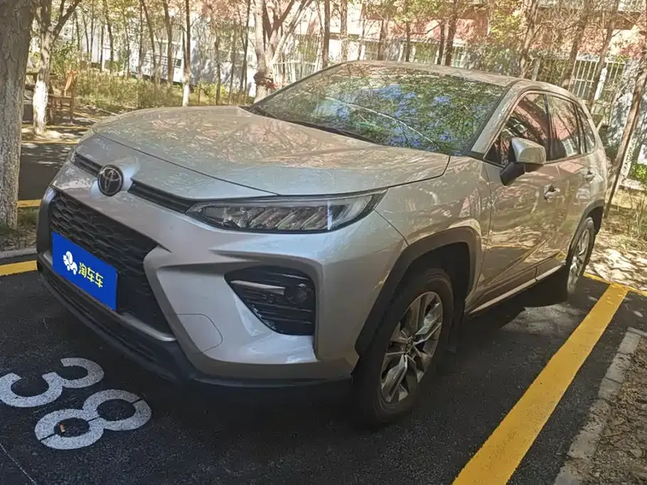 Toyota Wildlander — фото 1