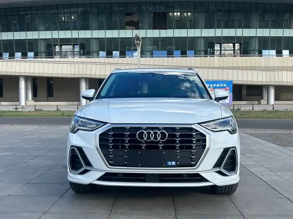 Audi Q3 — фото 5