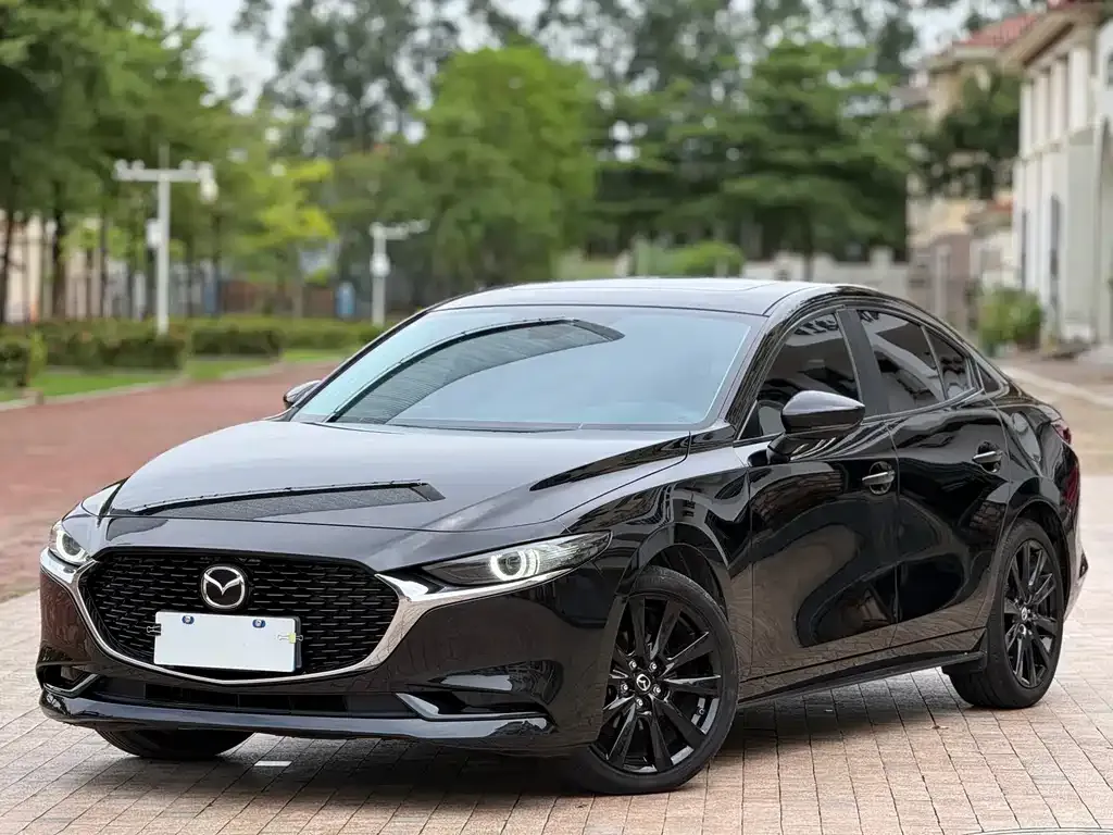 Mazda 3 Axela — фото 1