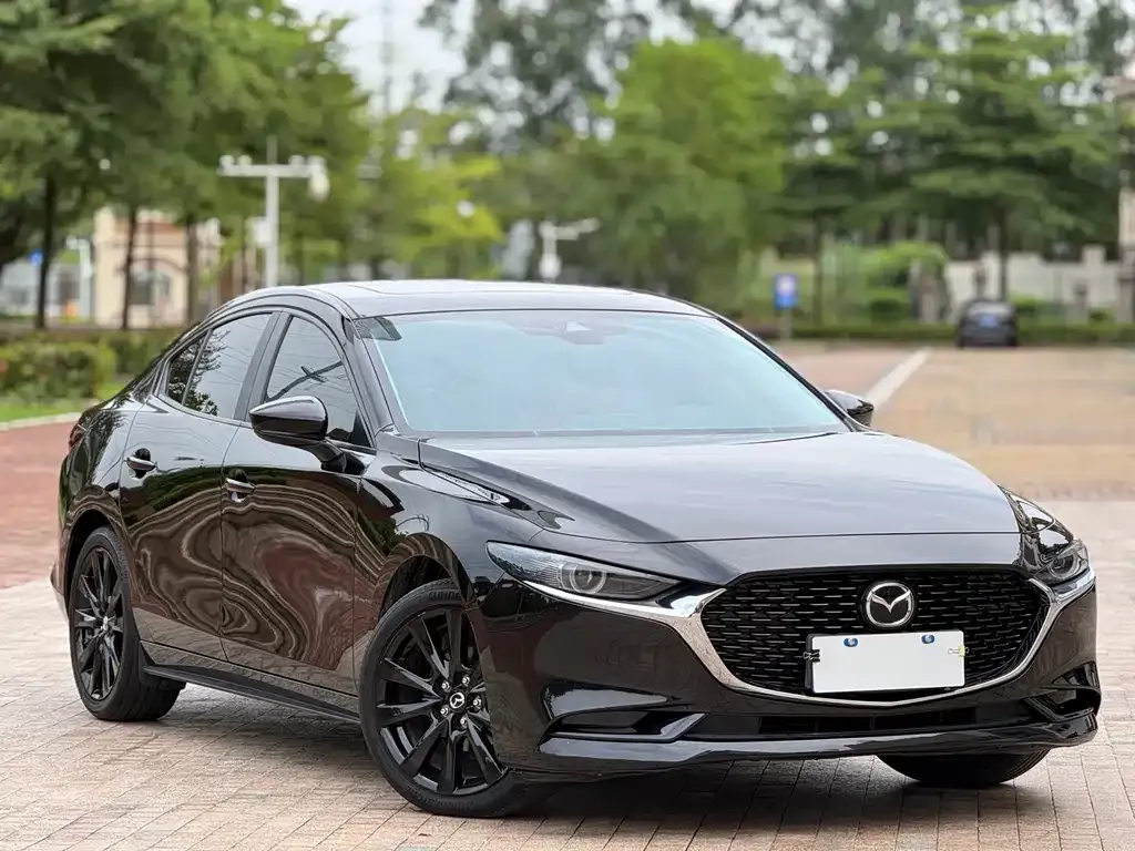 Mazda 3 Axela — фото 4