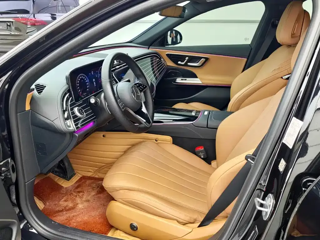 Mercedes-Benz E-Class — фото 10