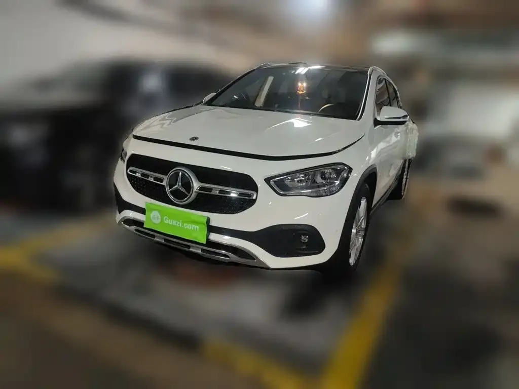 Mercedes-Benz GLA — фото 1