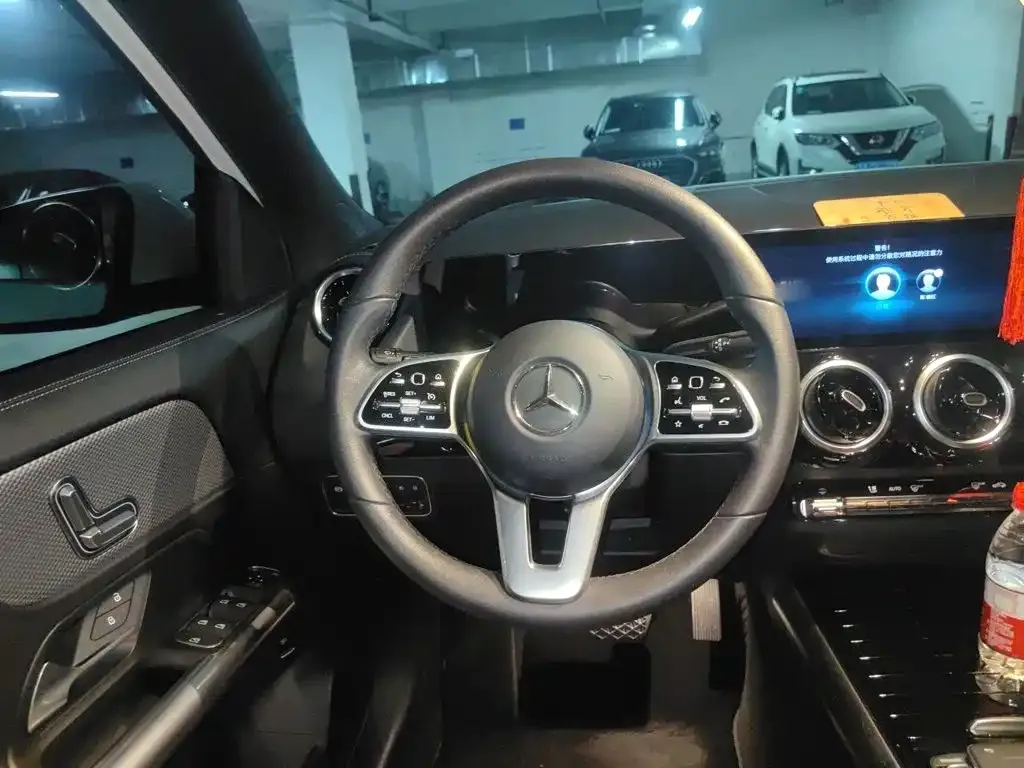 Mercedes-Benz GLA — фото 10