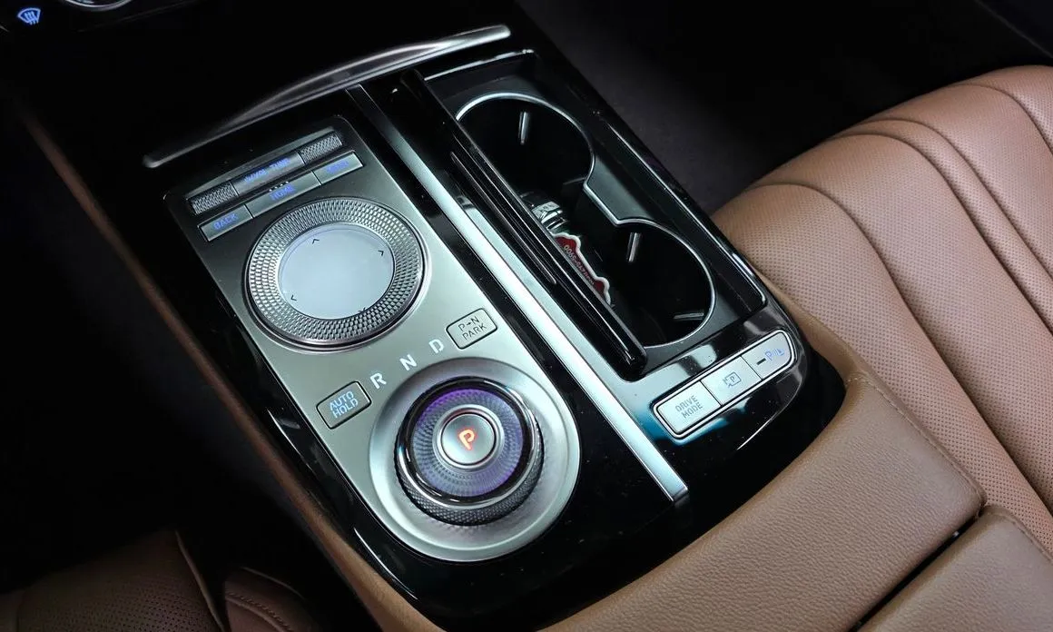 Genesis G80 — фото 10