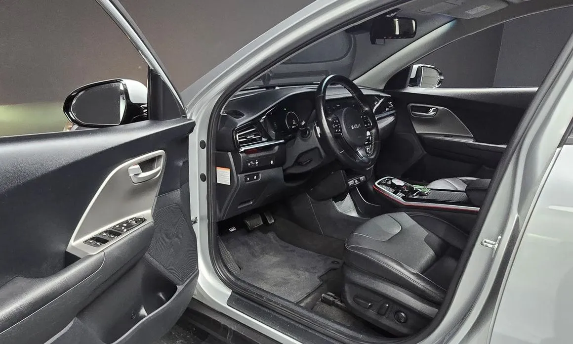 Kia Niro — фото 10