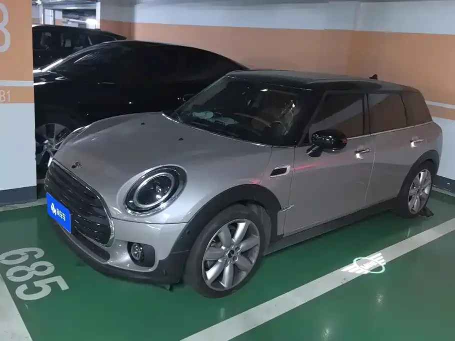 MINI Clubman — фото 1