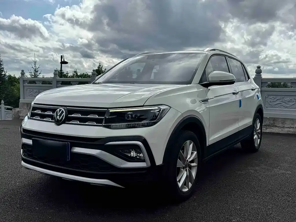Volkswagen T-Cross — фото 1