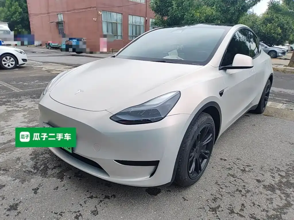 Tesla Model Y — фото 4