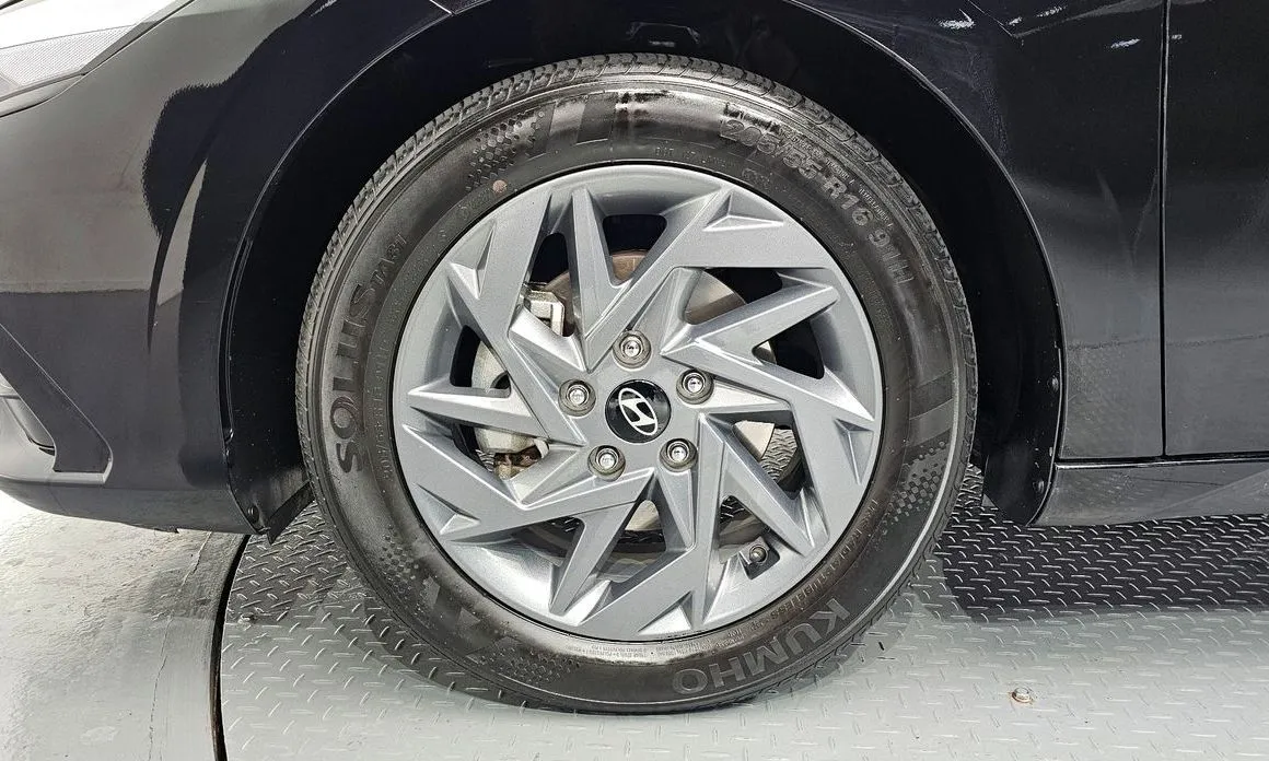 Hyundai AVANTE — фото 7