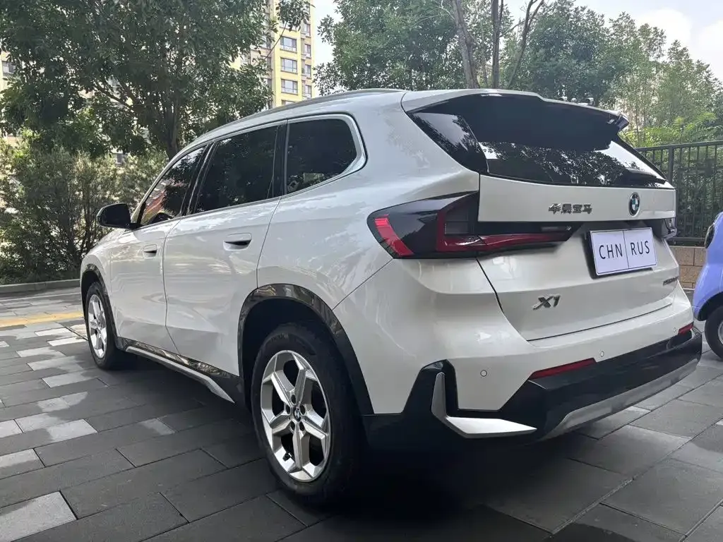 BMW X1 — фото 10