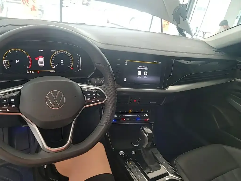 Volkswagen Passat — фото 7