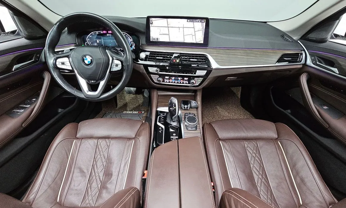 BMW 5-Series — фото 10