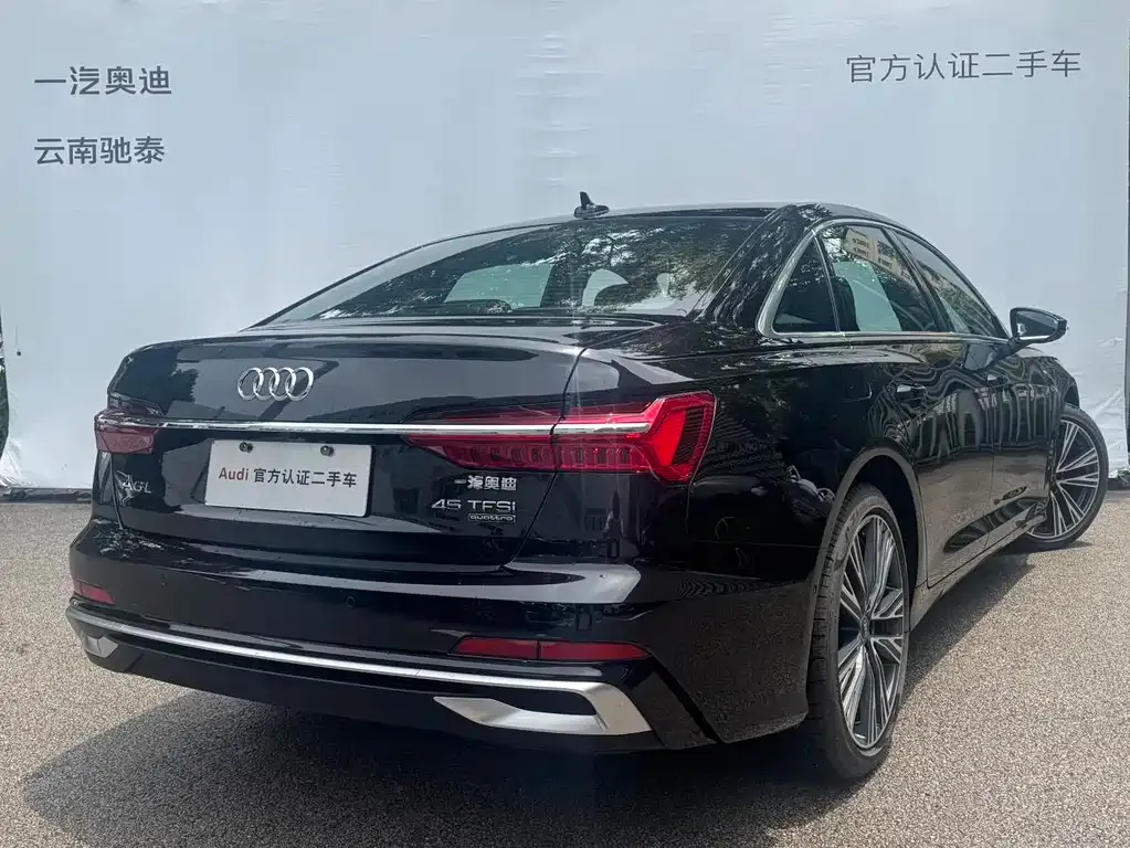 Audi A6L — фото 10
